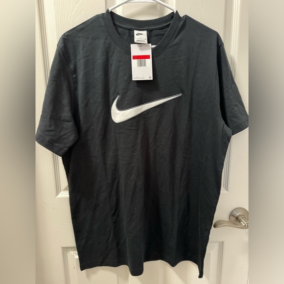 Nike Other - Nike T-shirt size L